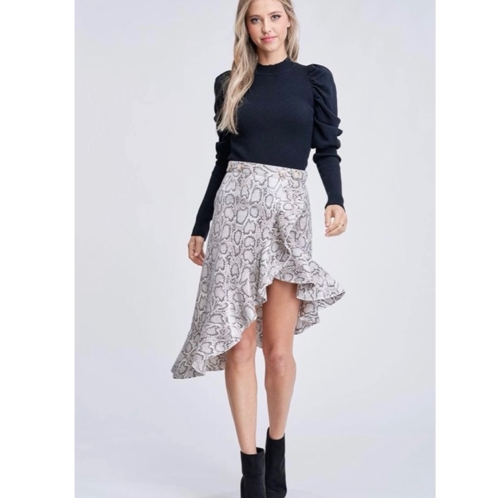 Asymmetrical Skirt **READ DESCRIPTION**